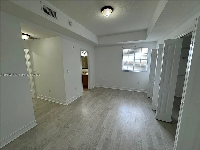 5271 SW 8th St — Photo 12
