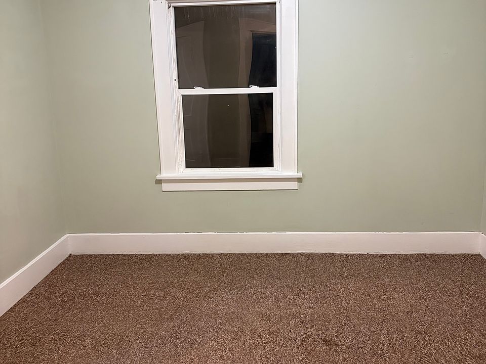 1st image of 1598 Front St APT 3
