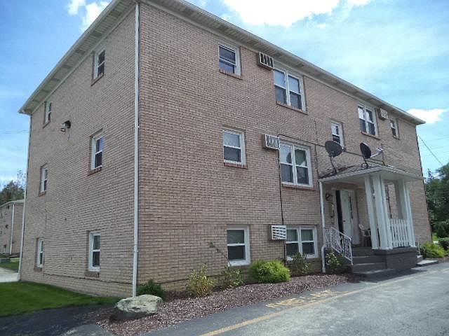 1st image of 80 Washington Blvd APT 1