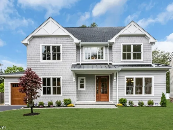 223 Longwood Avenue, Chatham Twp., NJ 07928