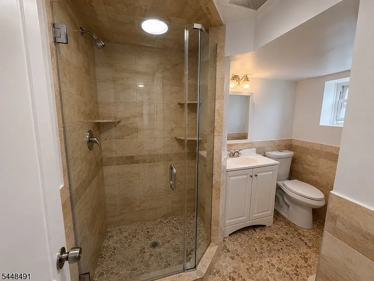112 Chestnut St — Photo 11