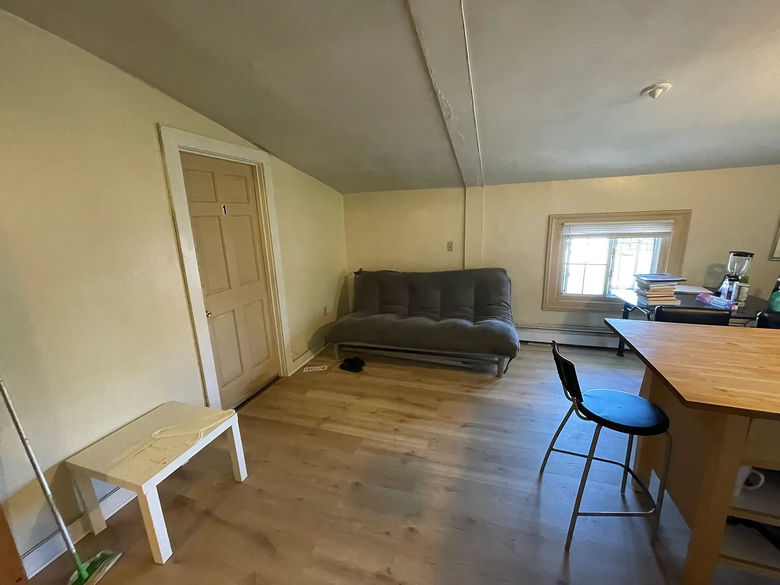 3 bed, 840 sqft, $2,000 — Photo 4