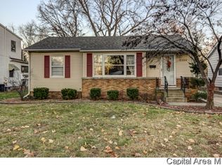 2304 S College St, Springfield, IL 62704