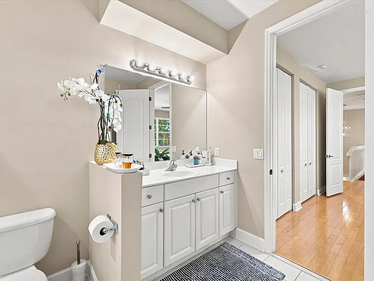 701 SW 147th Ave — Photo 18