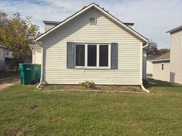 1009 Queensboro Ave, Mishawaka, IN 46544