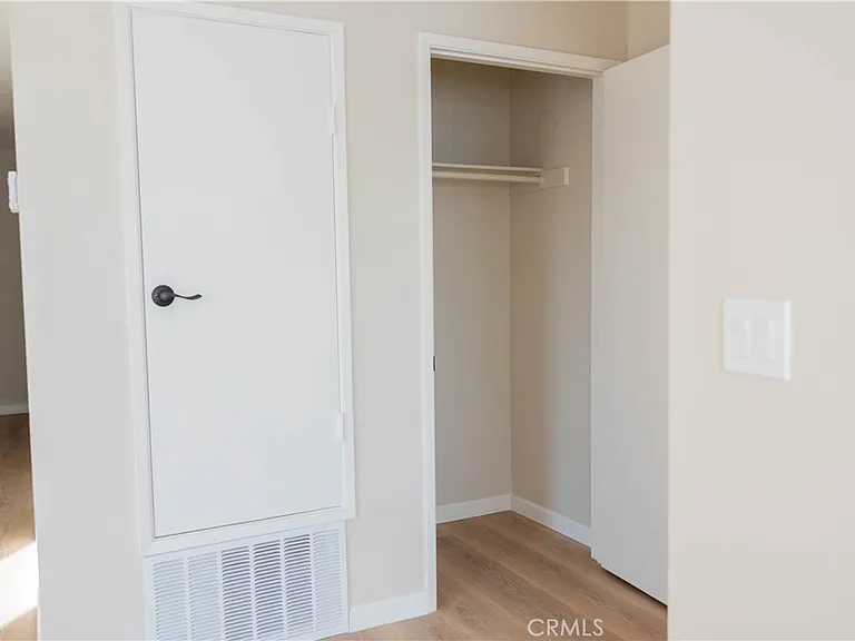 1219 N Edwards St #33 — Photo 37