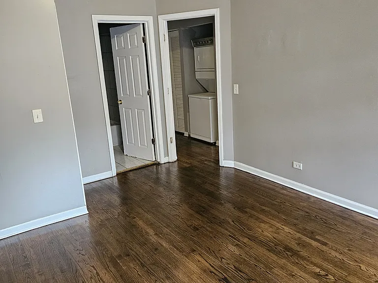 7742 S Kingston Ave — Photo 15