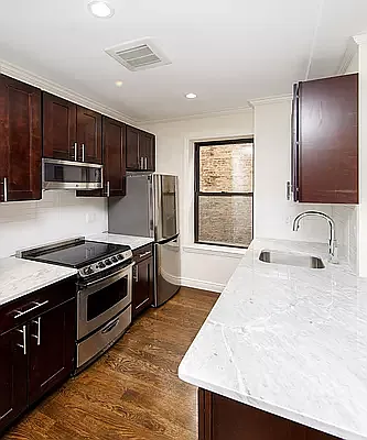 Rented by Avenues Real Estate | media 20