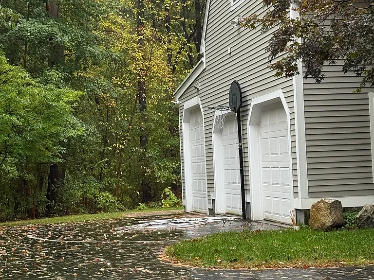 142-142 Page Rd #R — Photo 5