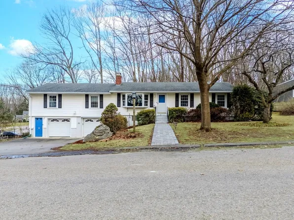 30 Valley Hill Dr, Holden, MA 01520