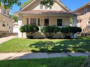 816 Aurora St, Waukesha, WI 53186