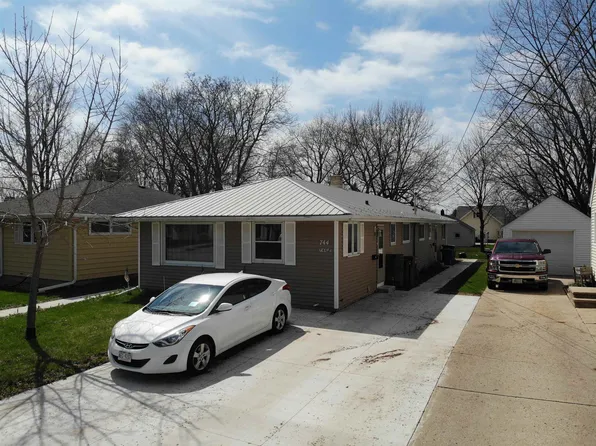 744 Warsaw St, Menasha, WI 54952