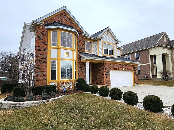 2nd image of 829 Clover Ridge Ln