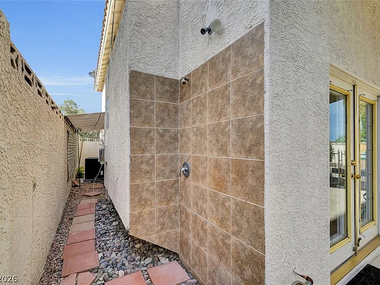 8963 Crystal Lagoon Ct — Photo 63