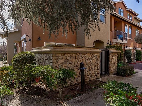 2nd image of 7910 Walerga Road #603