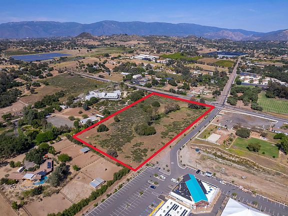 5th image of Cole Grade Ln
