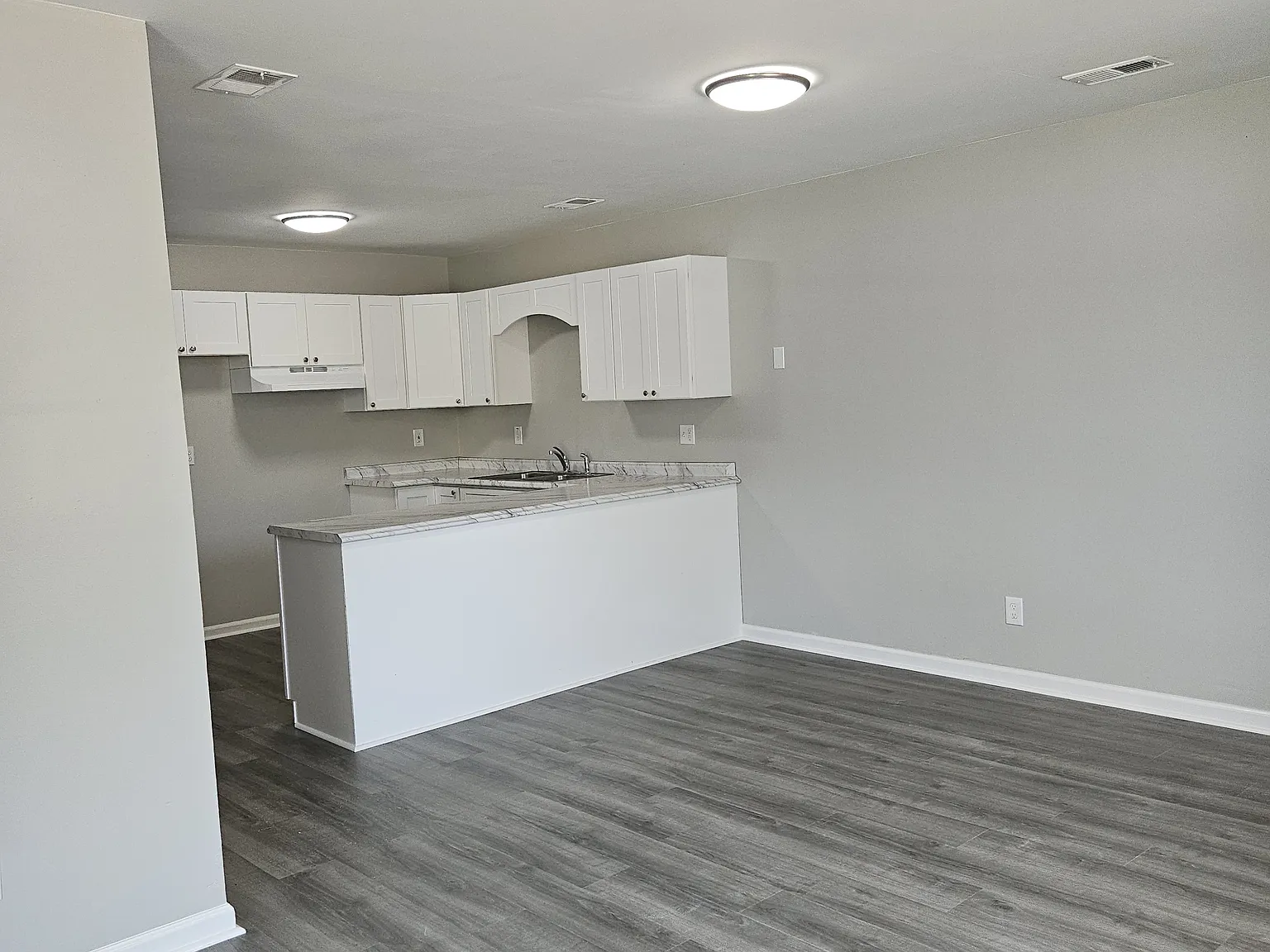 2 bed, 938 sqft, $1,195 — Photo 4