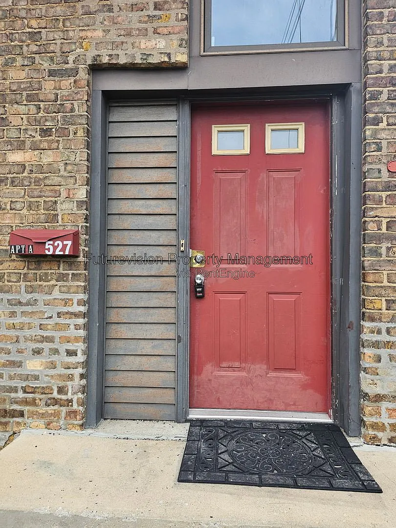 1 bed, 1.0 bath, $1,250 — Photo 2