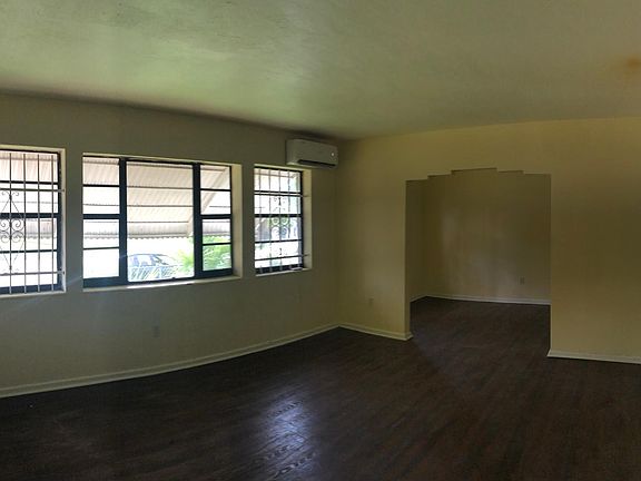 4th image of 5551 NW 15th Ave