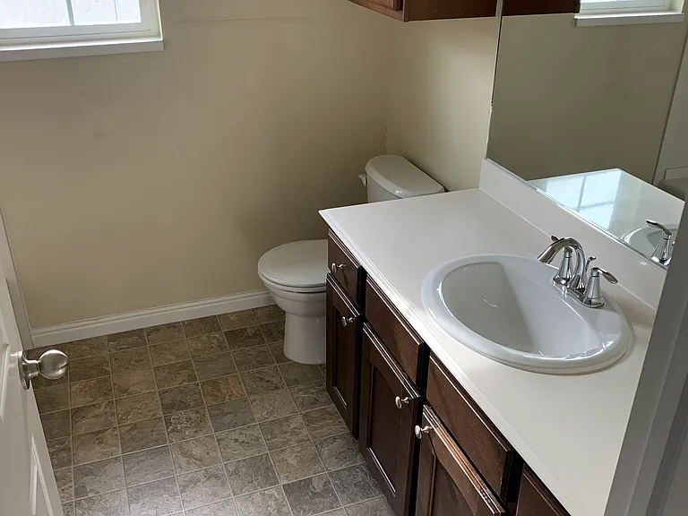 1034 N 740 W — Photo 9