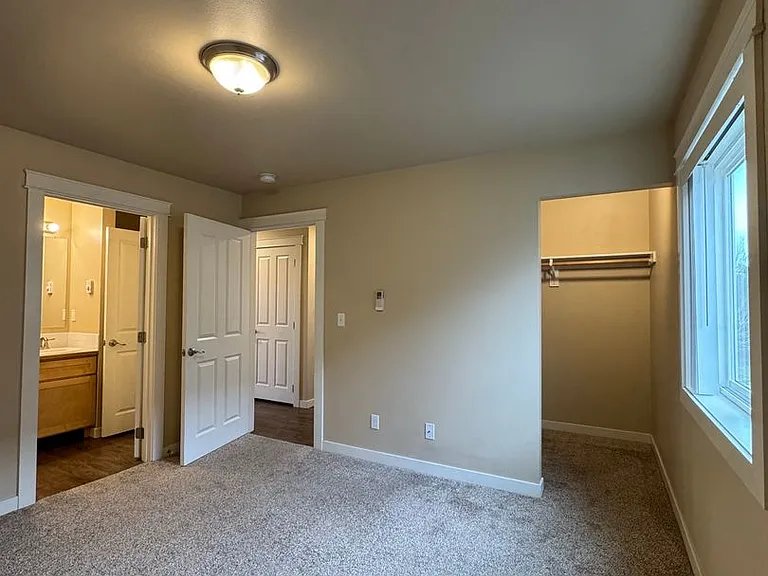 2225 N Airport Rd — Photo 24