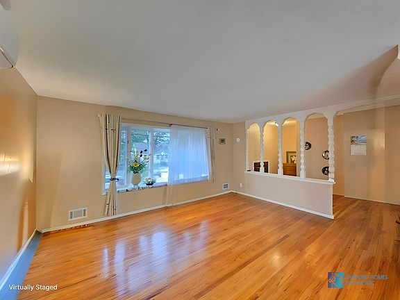 4th image of 3770 Richmond Ave #2
