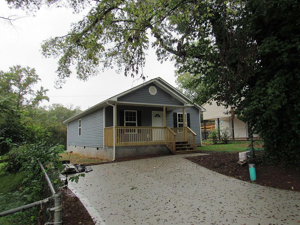 2nd image of 1513 Roosevelt Rd N