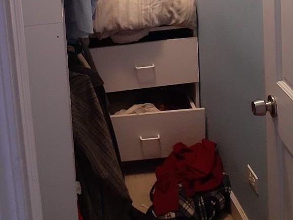 5th image of 1054 N Leavitt St #1125