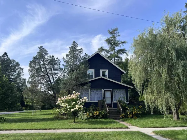 823 7th Ave E, Superior, WI 54880
