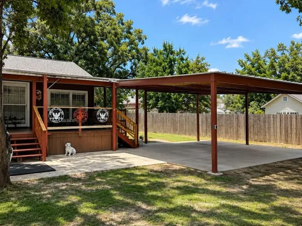 154 Woodway Dr, Magnolia, TX 77355