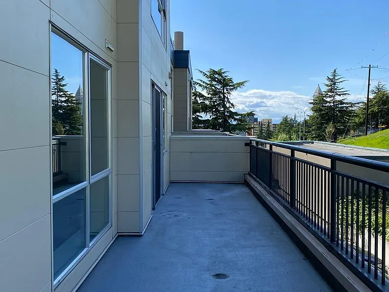 321 10th Ave S #610 — Photo 25