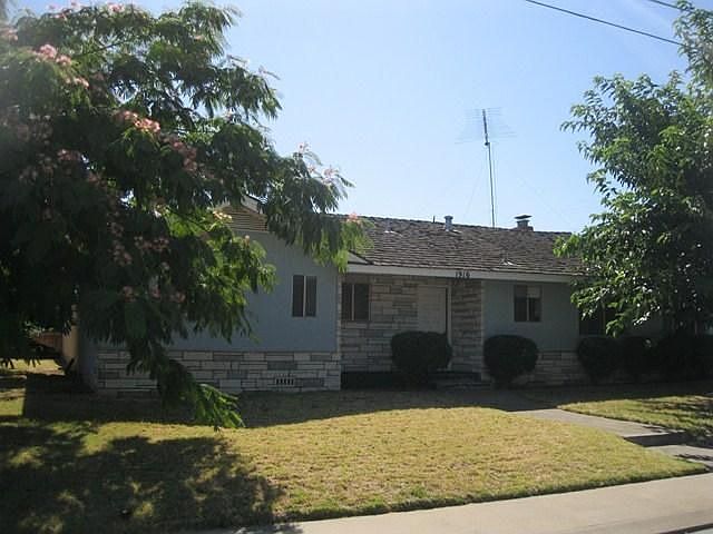 1st image of 1916 Glenwood Dr