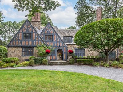 21 Hampshire Road, Yonkers, NY, 10708