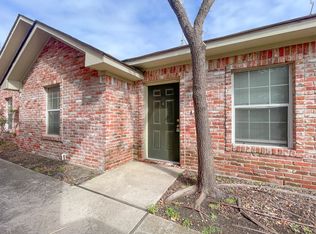 506 3rd St APT B, Valley Mills, TX 76689