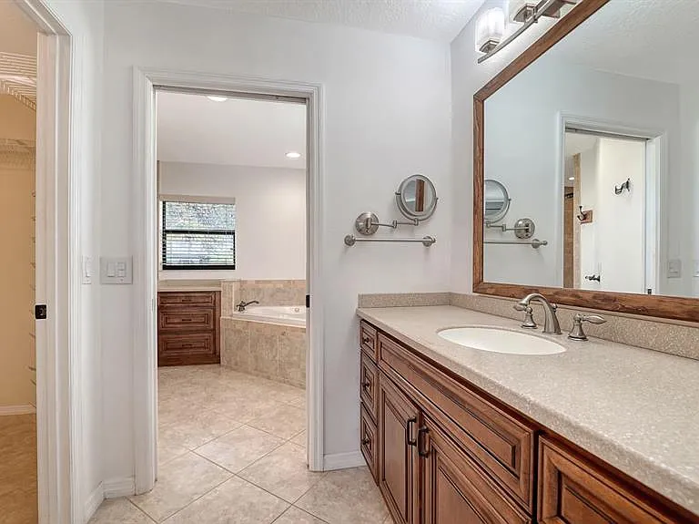 2291 Pine View Cir — Photo 10
