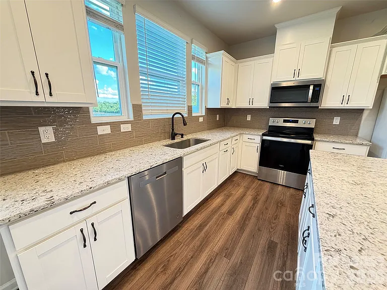 9233 Northfield Crossing Dr — Photo 7