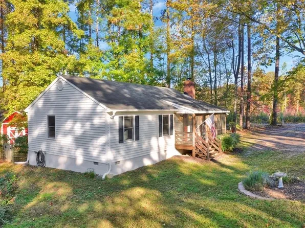 3350 Forest Grove Rd, Sandy Hook, VA 23153