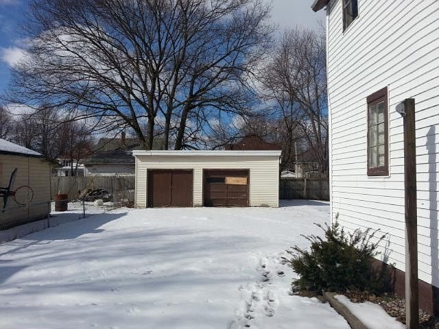 2nd image of 208 Center St