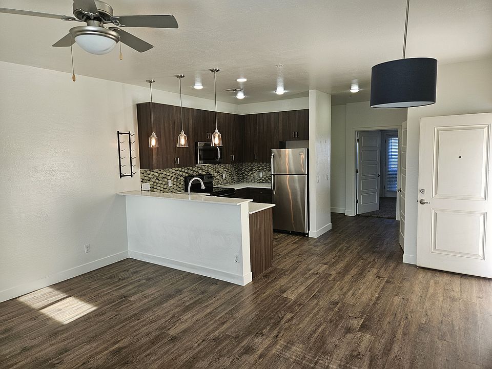 1st image of 8053 E Thomas Rd #7