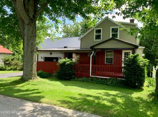 30 Bechard Rd, Champlain, NY 12919