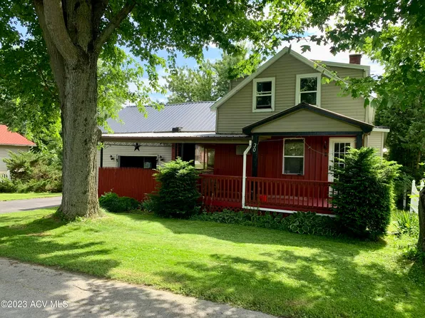 30 Bechard Rd, Champlain, NY 12919