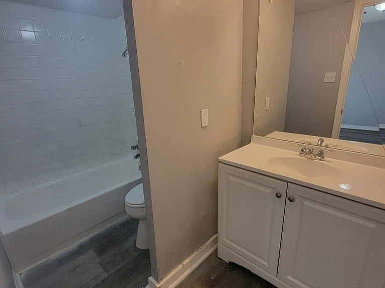 225 W McDowell Rd — Photo 68