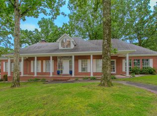 10 Silverwood Ct, N Little Rock, AR 72116