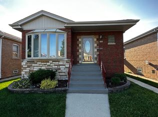 8149 S Albany Ave, Chicago, IL 60652