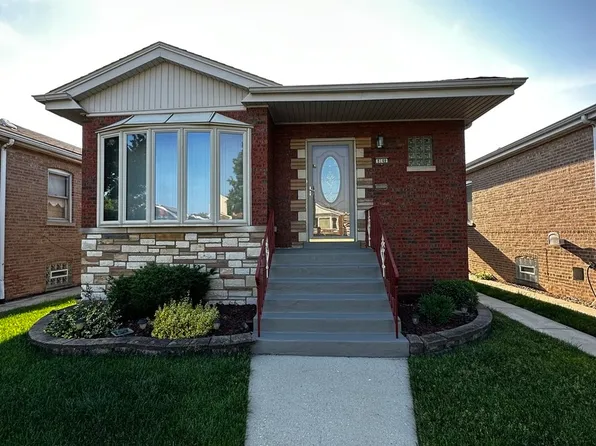 8149 S Albany Ave, Chicago, IL 60652