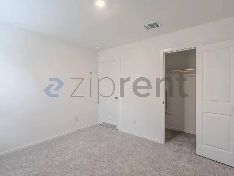 31416 Pratola Serra Cir — Photo 21