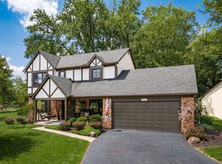 7467 Saunderlane Rd, Columbus, OH 43235