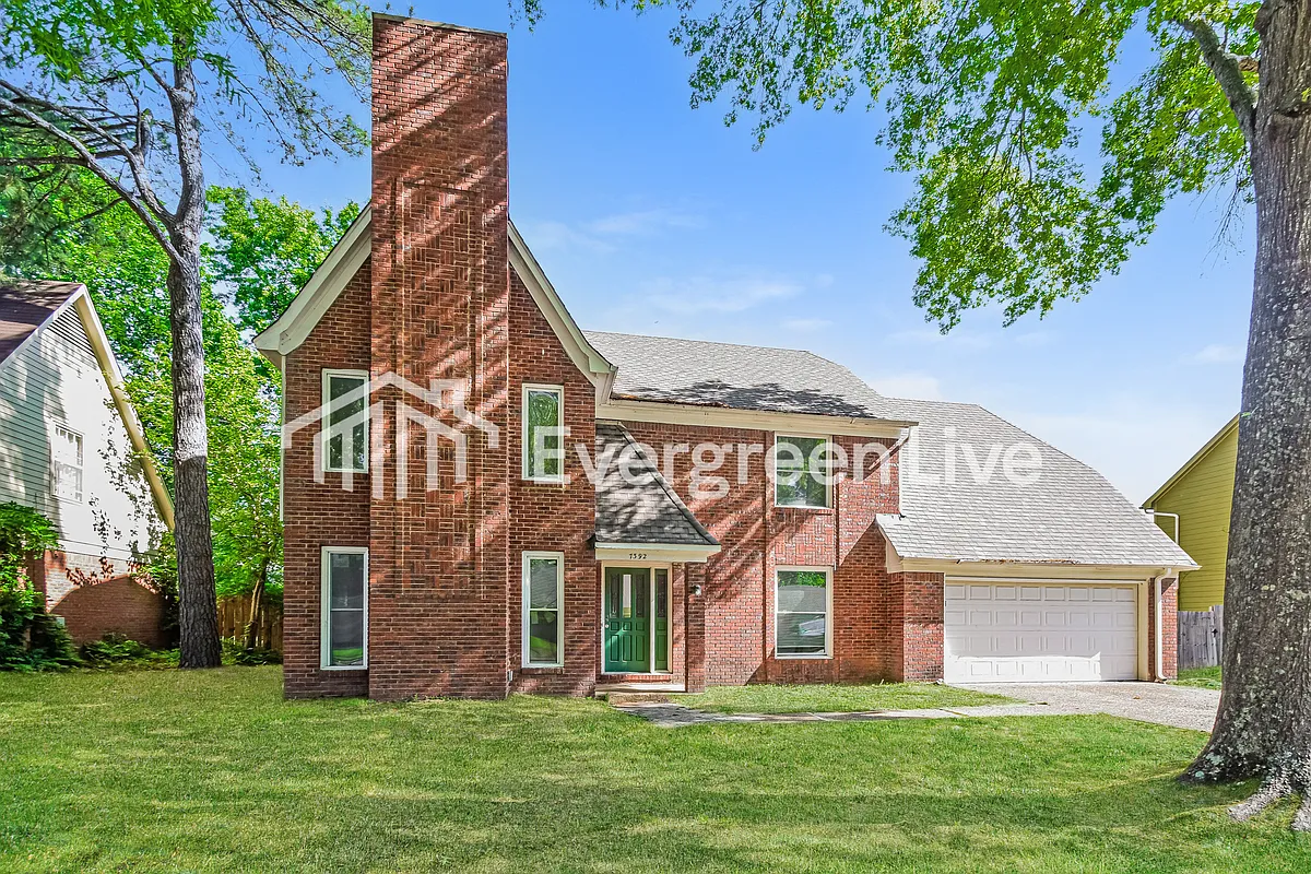 Building Photo - 7392 Woodshire Rd