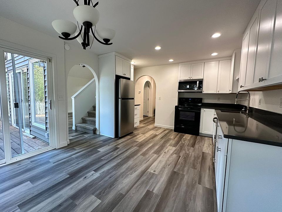 1st image of 12304 95th Avenue Ct E