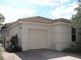 7566 NW 3rd St, Plantation, FL 33317